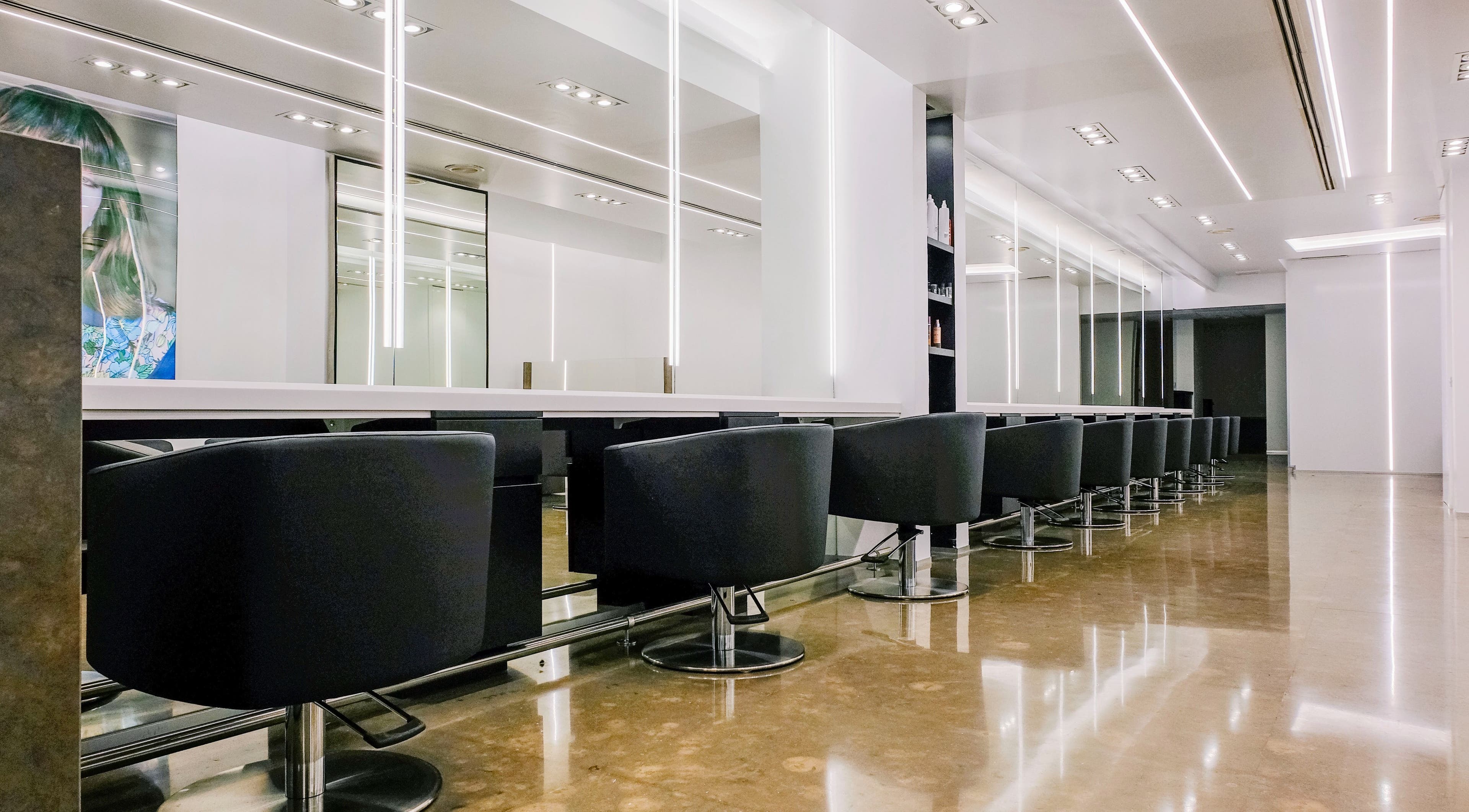 Modern salon interior at TONI&GUY Valencia Centro, sleek design in València, Comunidad Valenciana, ES.