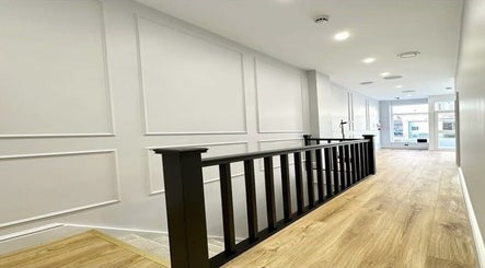 Chic entryway at Aurelle Aesthetic Clinic in Gerrards Cross, England, GB with modern decor.