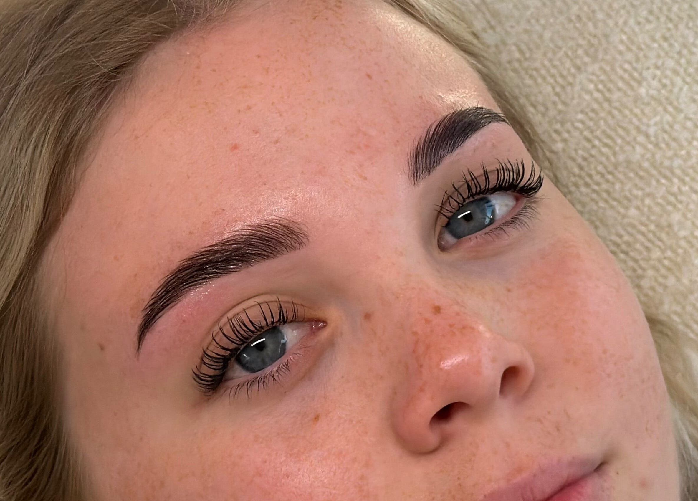 Beauty treatment at Adore Artistry in Wannanup, Western Australia, highlighting styled lashes and brows.