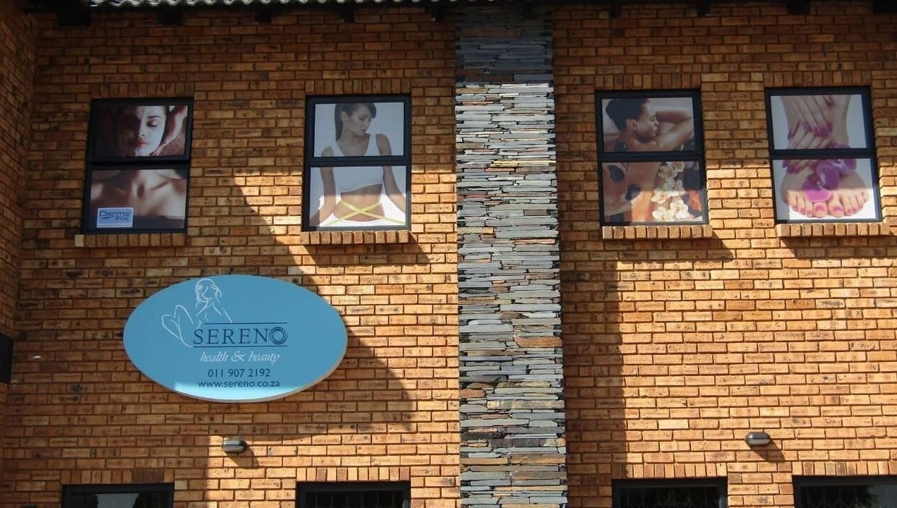 Front of Dominique's Nails, Alberton, Gauteng, ZA, featuring stylish beauty and wellness imagery.