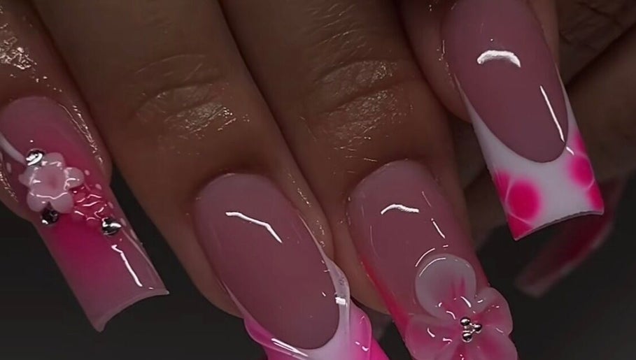 Elegant floral nail art design at Kapiti Nails, Raumati Beach, Wellington Region, NZ.