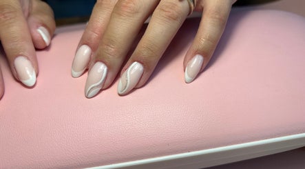 Elegant nail art at Aygol_nailbar, Brighton And Hove, England, GB, showcasing intricate designs.