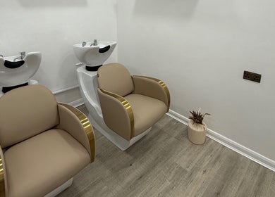 Modern wash stations at Diva’s Beauty Studio, Hull, England, GB offering comfort and style.