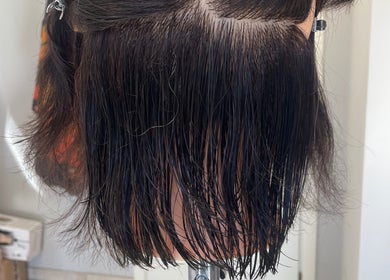 Taglio di capelli raffinato da Alessio D’Auria a Novi Ligure, Piemonte, IT, per un look moderno.