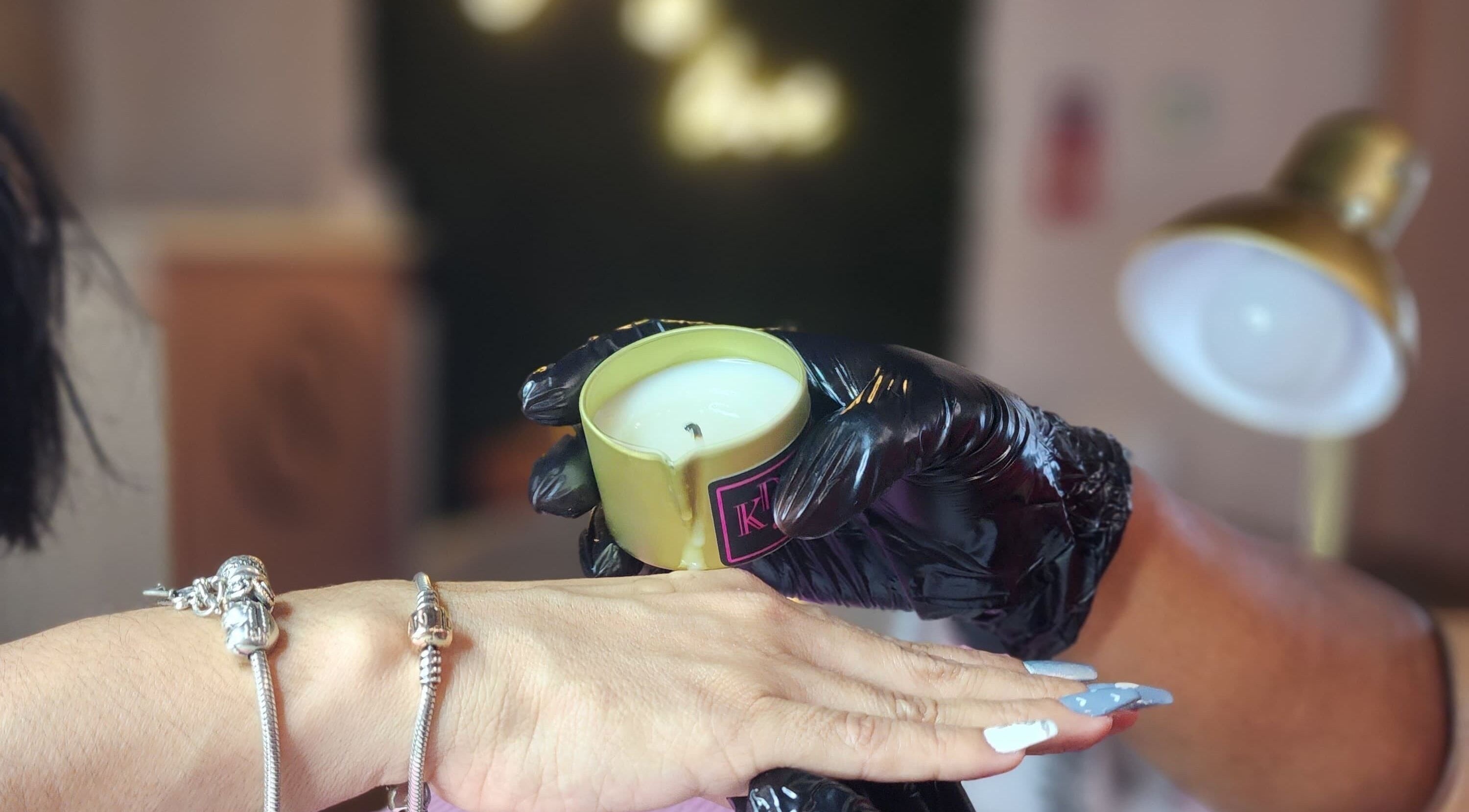 Tratamiento de parafina en Nail Spot Brisas Norte, Panamá, Provincia De Panamá, PA.