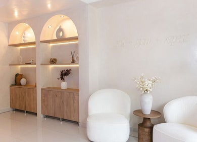 Elegant beige seating area at Sculpt Lab, Bedfordview, Gauteng, ZA with stylish decor and cozy ambiance.