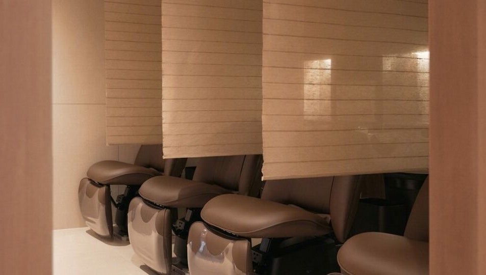 Relaxing massage chairs in Chahong Room Myeongdong, 서울특별시, 서울특별시, KR, offering comfort and luxury.