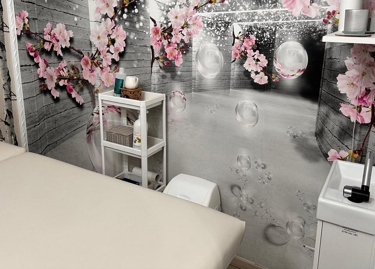 Relaxing treatment room at Look At Me Beauty Salon in Giroc, Județul Timiș, RO with cherry blossom decor.