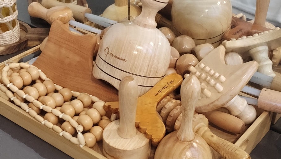 Instruments de maderothérapie chez Les femmes d'abord à Paris, Île-de-france, FR pour bien-être.