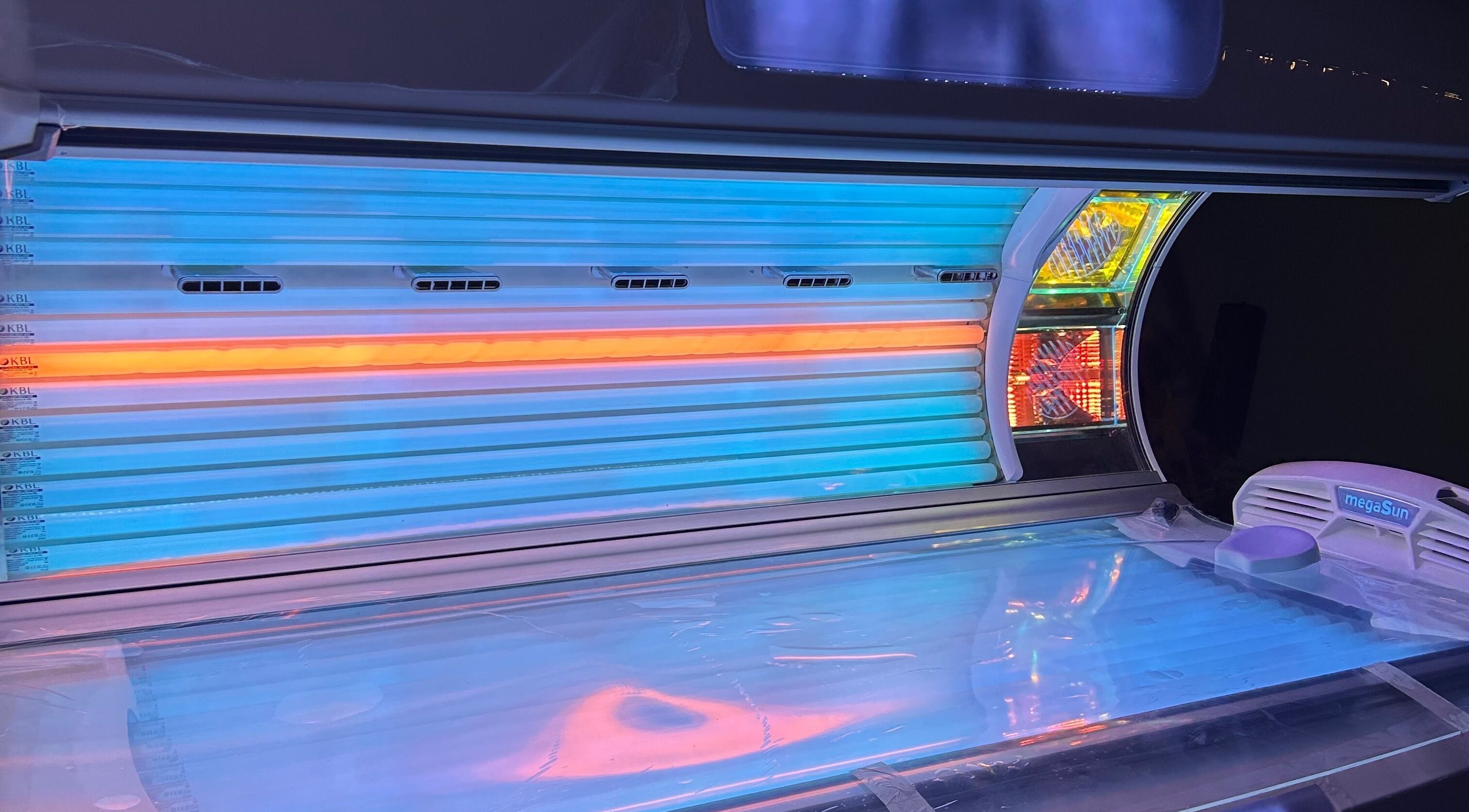 State-of-the-art tanning bed at Cove Tanning Studio, Droitwich Spa, England, GB offers a relaxing sun-kissed experience.