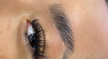 Close-up of beautifully styled lashes at Arch Design Beauty in Tamworth, England, GB, showcasing expert eyebrow care.