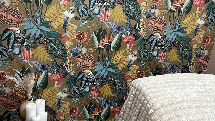 Lashandblowbarx in Widnes, England, GB features vibrant tropical-themed decor and calming candles.