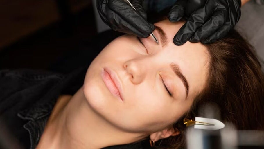 Expert eyebrow shaping at Lash & Brow Haven, Brisbane, Queensland, AU, enhancing natural beauty.
