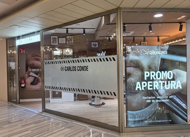 Entrada de Carlos Conde CC Las Arenas, Las Palmas De Gran Canaria, Canarias, ES con promoción de apertura.