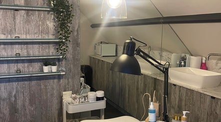Modern nail studio at By Sam- Nail Artist, Edinburgh, Scotland, GB with stylish setup and cozy lighting.