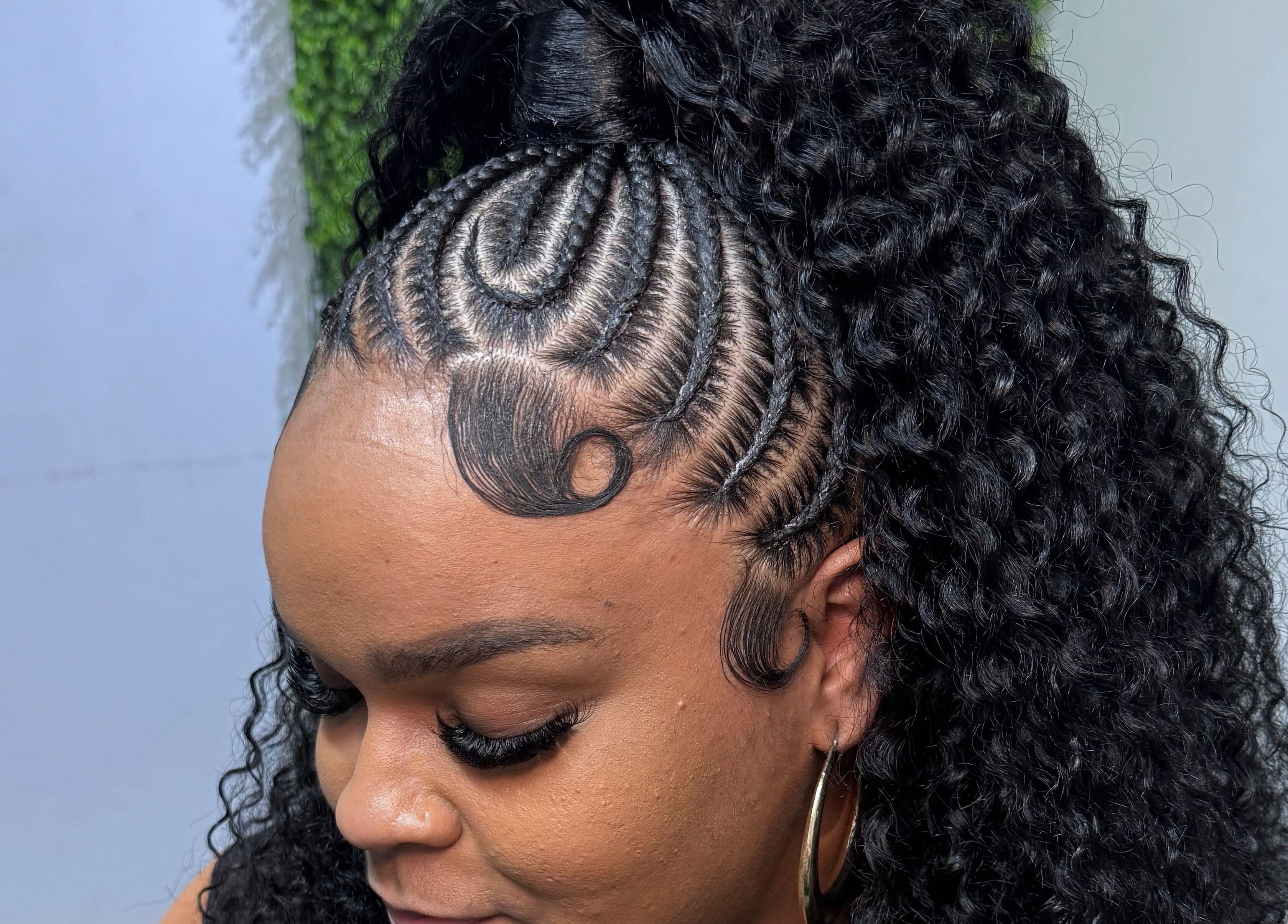Intricate curly braids at Drisy’s Hairdo Beauty Studio, Koolbaai, Sint Maarten, SX.