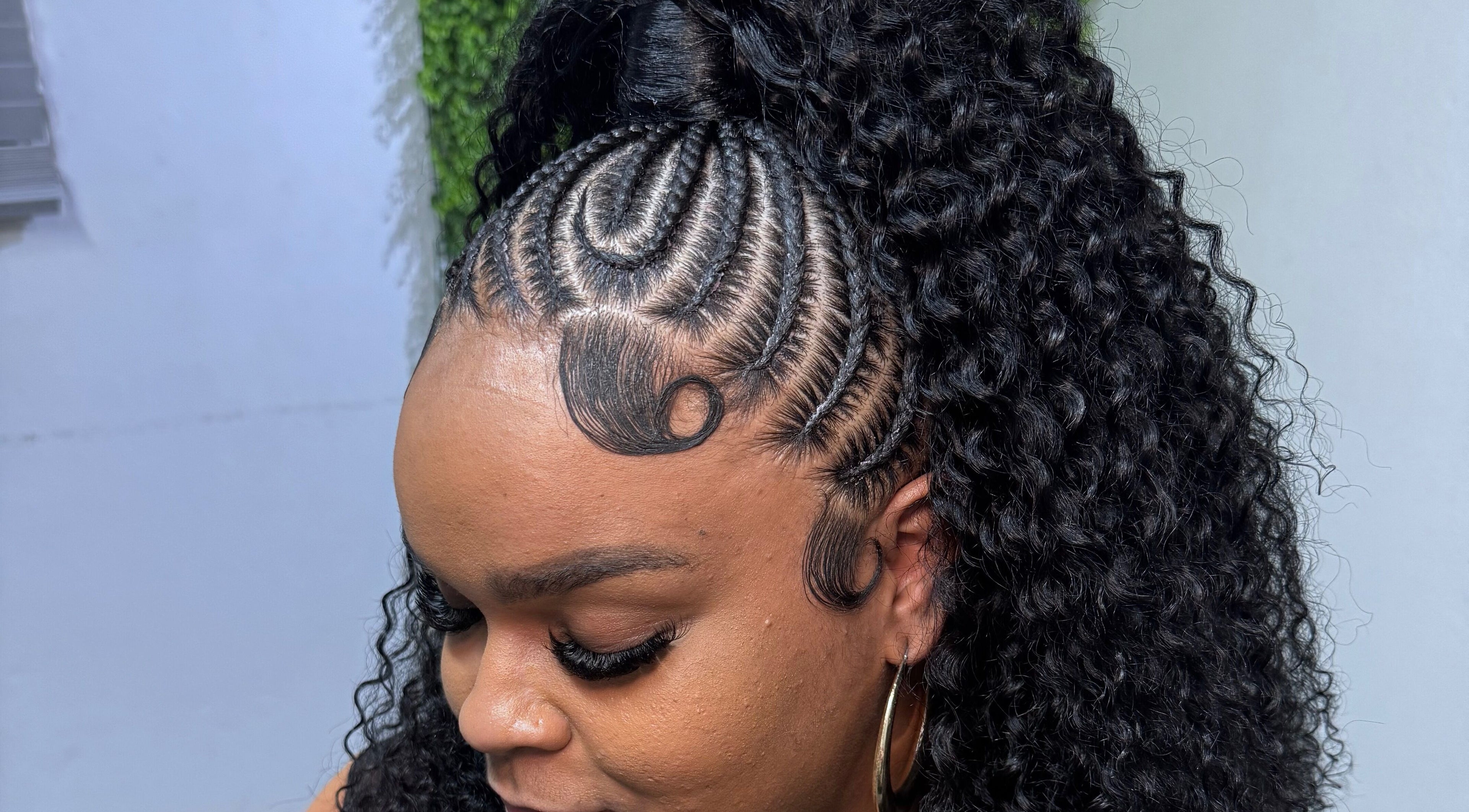 Intricate curly braids at Drisy’s Hairdo Beauty Studio, Koolbaai, Sint Maarten, SX.