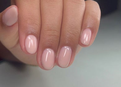 Elegant manicured nails at Gen Lu Beauty Studio, Panamá, Provincia De Panamá, PA.