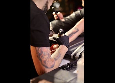 Tattoo artist working at Hutsul, Ixelles, Bruxelles, BE.