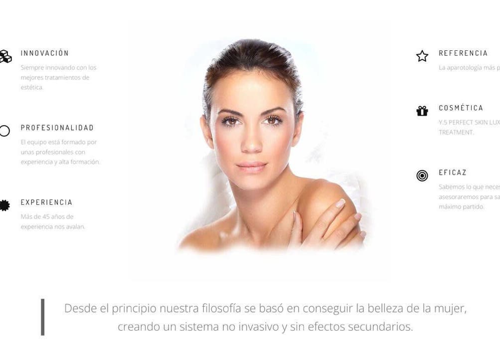 Modelo en AY BIOSTHETICA, Santander, Cantabria, ES destacando innovación en tratamientos de belleza.