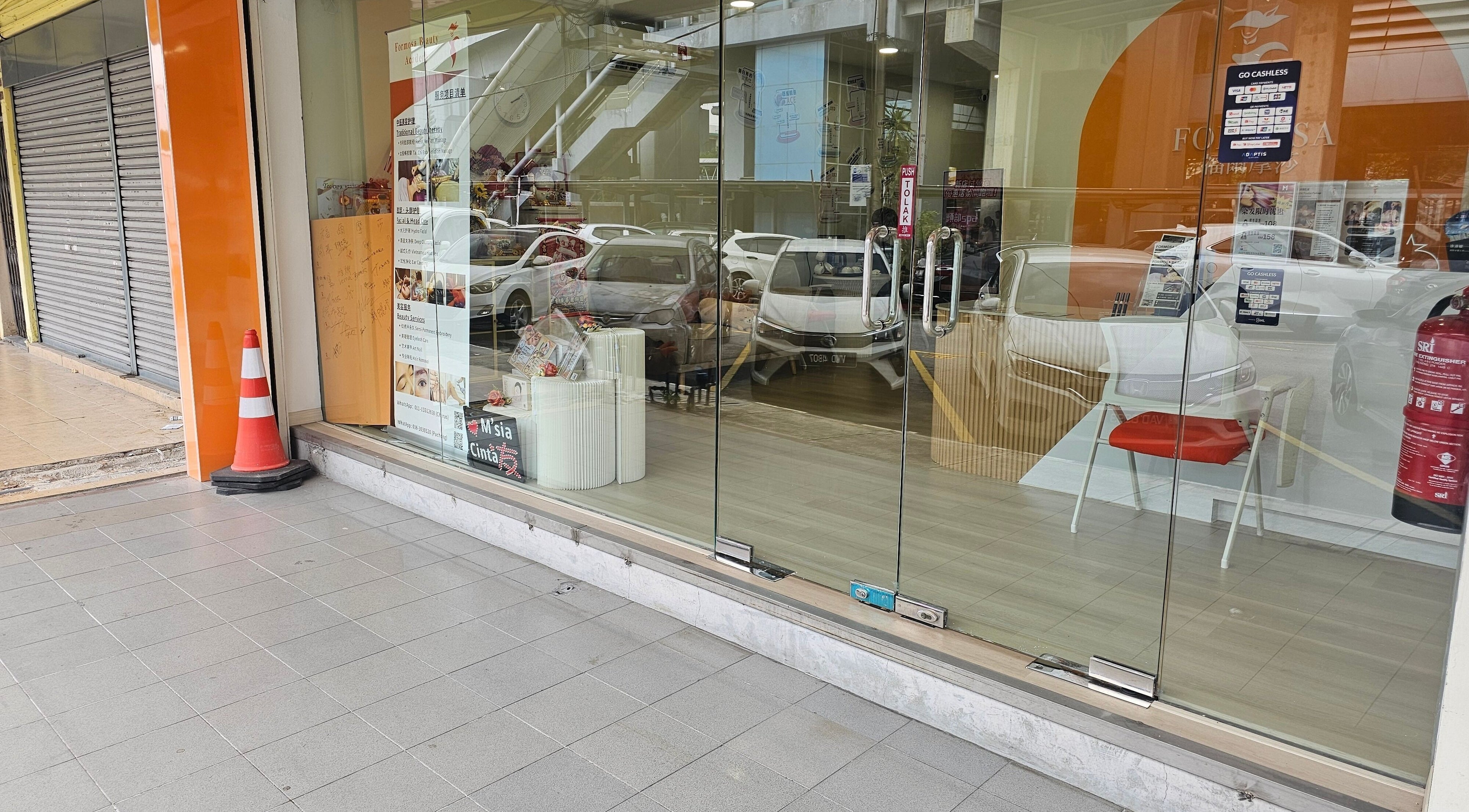 Glass facade of Monve Hair Design in Cheras, Wilayah Persekutuan Kuala Lumpur, MY showcasing modern interior.