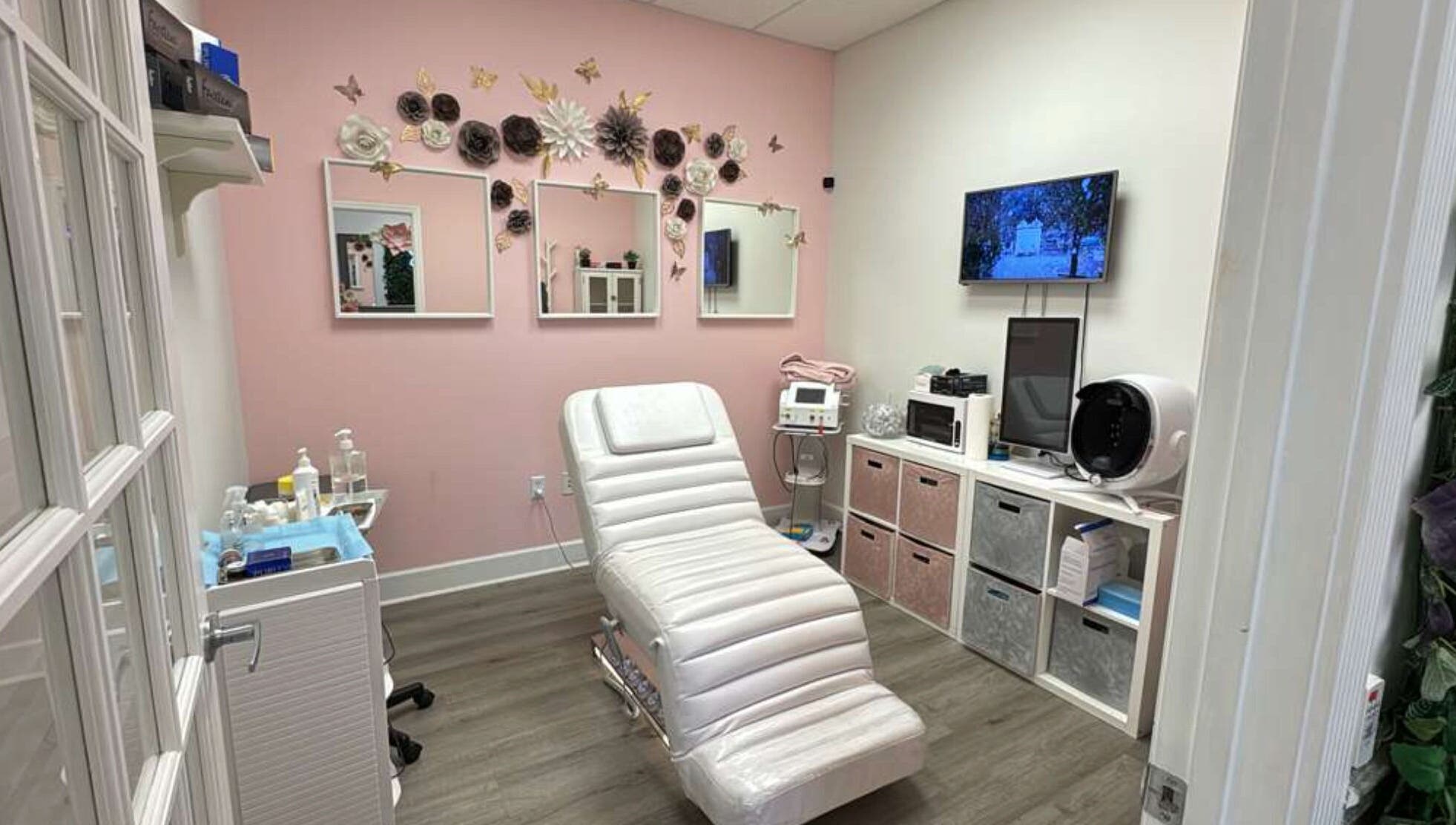 Elegant treatment room at LS Medical Spa and Institute in Orlando, Florida, US with chic decor and plush chair.