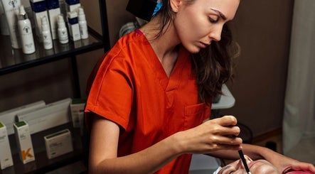 Tratamente faciale la Sole Beauty Vistas, București, București, RO, cu personal profesionist în îngrijirea pielii.