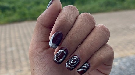 Intricate nail art at Lexcie_nails, Paramaribo, Paramaribo District, SR showcasing elegant designs.