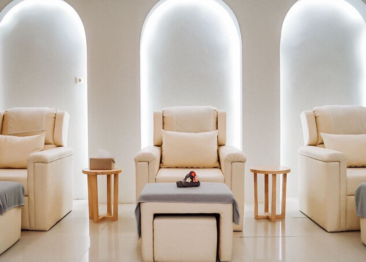 Relaxing lounge area at Body Wonders SPA & Massage in Bali, Bali, ID with plush chairs and soft lighting.