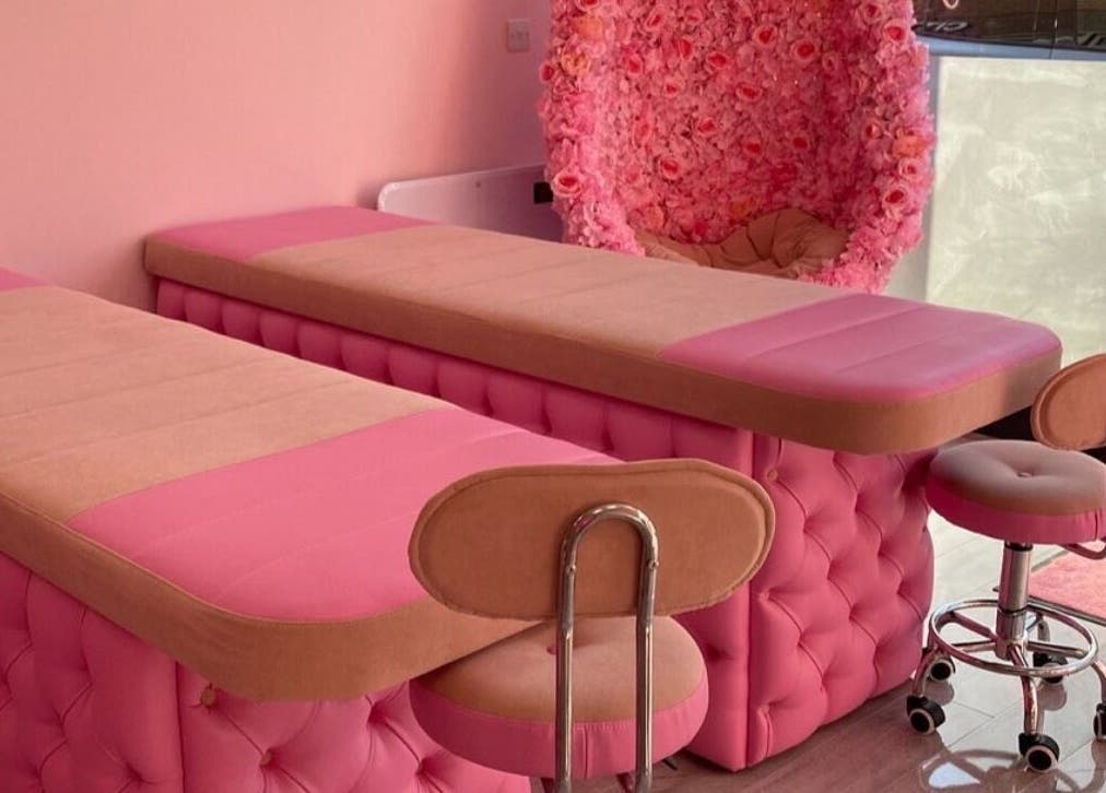 Luxurious pink treatment room at Liberty Autumn Aesthetics, Southampton, England, GB.