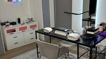 Espace élégant de jm'nails55 à Bar-le-duc, Grand Est, FR, pour soins des ongles.