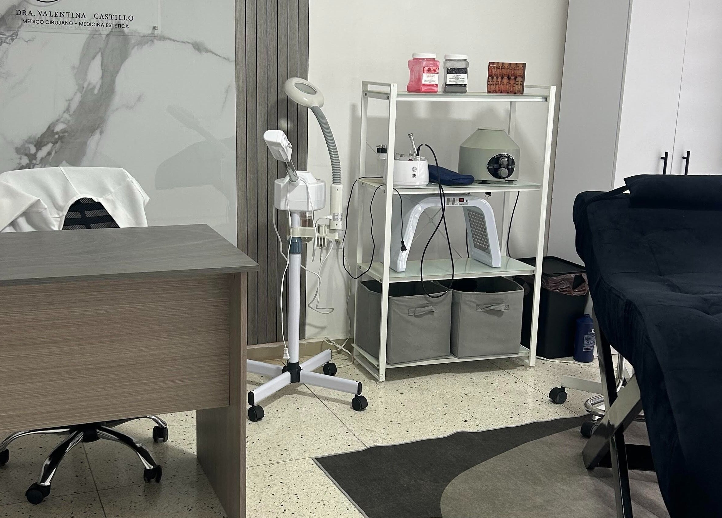 Sala de tratamientos de Dra. Valentina Castillo en Valencia, Carabobo, VE.