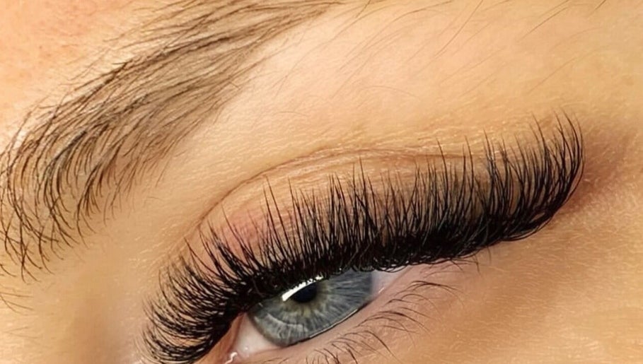 Close-up of lash extensions at Eyelash Bar Rovi, Southend-on-sea, England, GB showcasing meticulous artistry.
