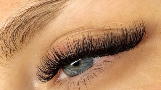 Eyelash Bar Rovi