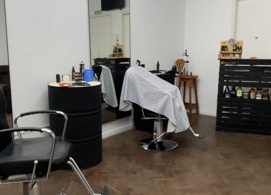 Sala de peluquería moderna en Ottati Studio, Buenos Aires, Ciudad Autónoma De Buenos Aires, AR.