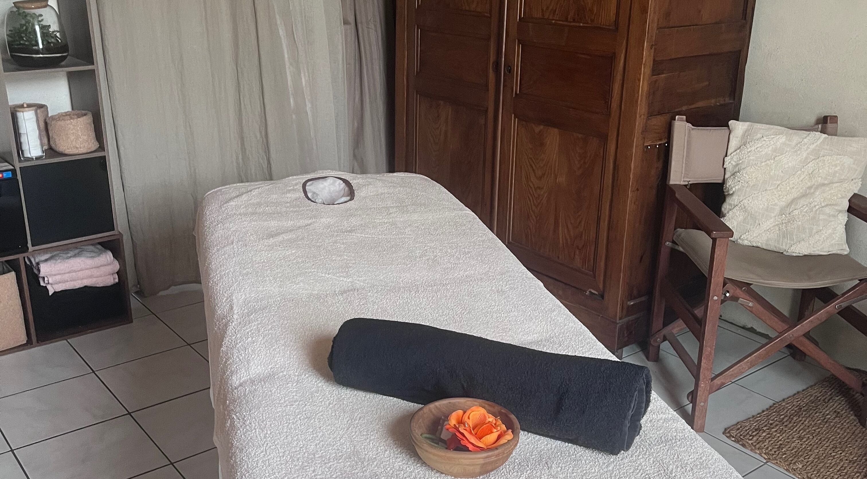 Salle de massage à Éclat d’âme: bien-être à Vinezac, Auvergne-rhône-alpes, FR.
