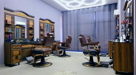 Модерен салон в БАНАНА БРАДЪРС ЕООД, София, Област София, BG.