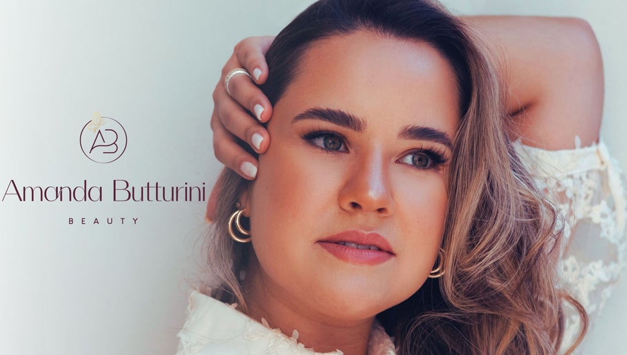 Retrato em close da beleza feminina da AB Beauty - Amanda Butturini Beauty em Sabadell, Catalunya, ES.