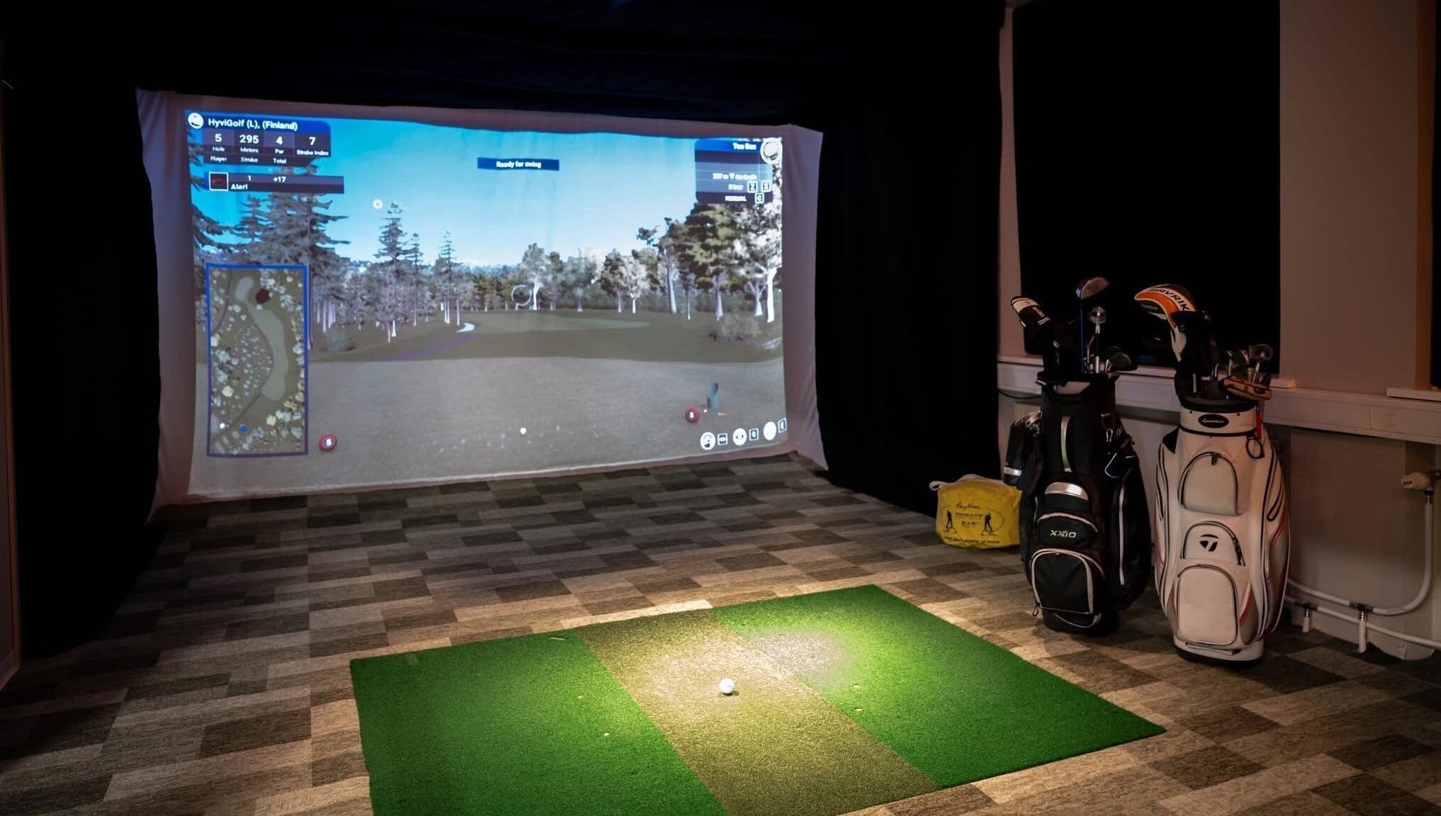 Golf simulator at ToaGolf in Tallinn, Harju maakond, EE, showcasing advanced virtual golfing experience.