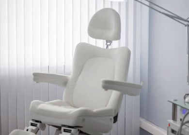 Comfortable treatment chair at Podologia, São Paulo, São Paulo, BR, for beauty and wellness services.