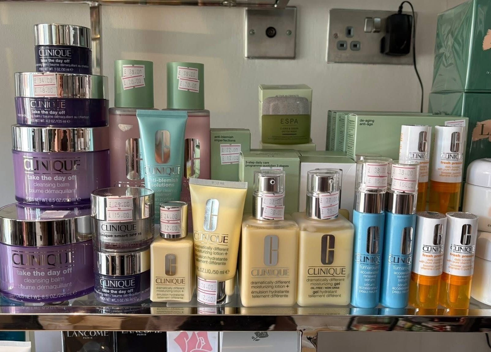 LuxuryCosmetics' shelves with Clinique and La Mer products in South Woodham Ferrers, England, GB.