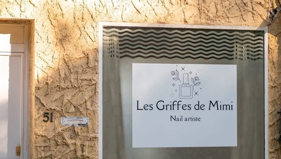 Devanture élégante de Les Griffes de Mimi à Beaulieu-sur-mer, Provence-alpes-côte D'azur, FR.