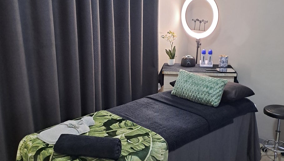 Relaxing treatment room at BeautyMe in Cape Town, Western Cape, ZA with soothing decor and soft lighting.