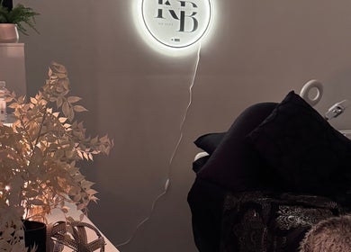 Cozy treatment room at KB Skin & Beauty Salon, Melbourne, Victoria, AU, featuring elegant decor and soft lighting.