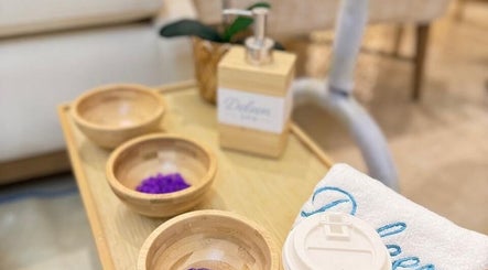 مستلزمات ديليين سبا في الرياض، الرياض، SA تظهر مع فوط وأعشاب.