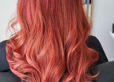 Stylowe, rudzie włosy w salonie AP HAIR BEAUTY w Częstochowie, Województwo Śląskie, PL.