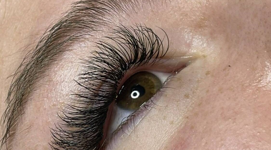 Extension cils à Mylène Esthétique, Rouyn-noranda, Québec. Regard sublimé.