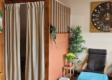 Relaxing seating at Piyawat Thai Massage Maylands, Maylands, Western Australia, AU with calming decor.