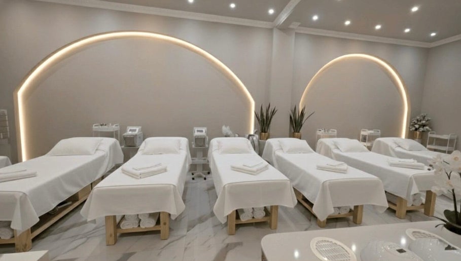 Luxurious spa beds at Beauty Essentials in Edinburgh, Scotland, GB, create a serene wellness experience.