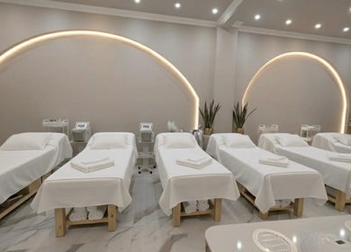 Luxurious spa beds at Beauty Essentials in Edinburgh, Scotland, GB, create a serene wellness experience.
